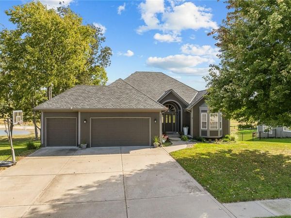 207 Peach Tree Avenue, Lone Jack, MO 64070