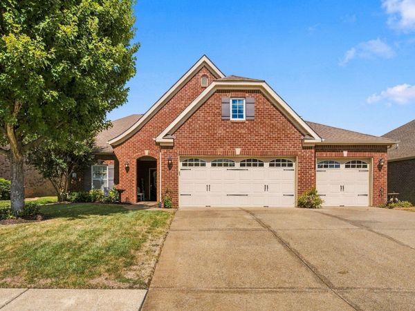 317 Meandering Dr, Lebanon, TN 37090