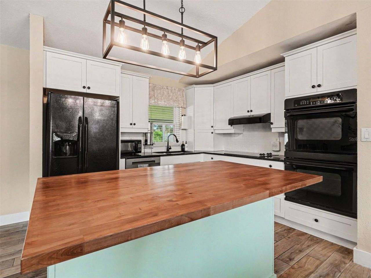 4333 Charing Cross Road , Sarasota, FL 34241 Photo