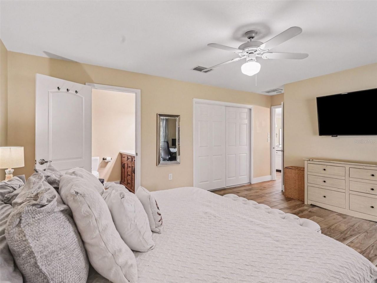 4333 Charing Cross Road , Sarasota, FL 34241 Photo
