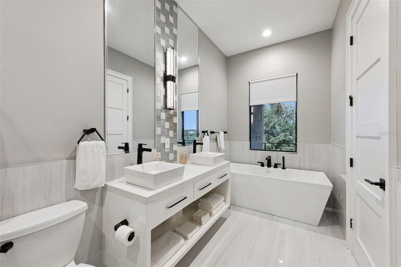 16101 Vetta Drive, Montverde, FL 34756 Photo