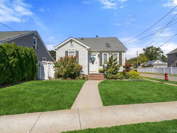 2365 Swenson Place , Bellmore, NY 11710