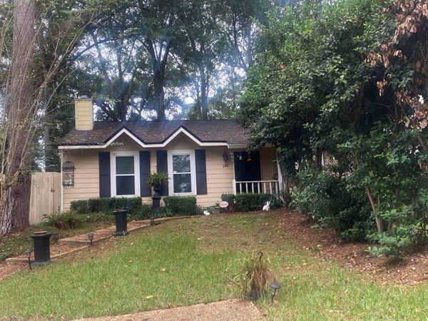 260 Whetherbine Way , Tallahassee, FL 32301
