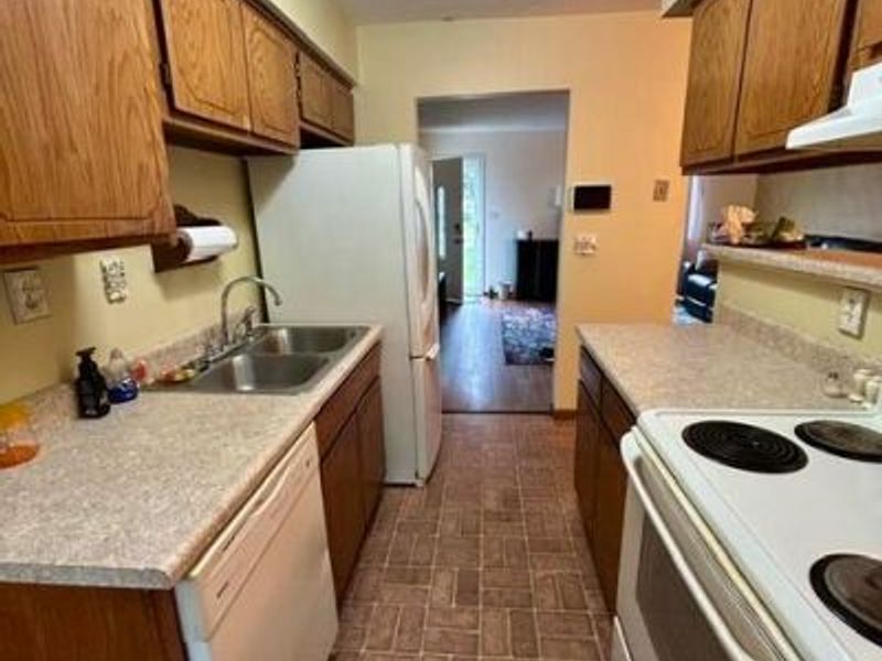 2856 Vantage Point Drive, Columbus, OH 43224 Photo 8