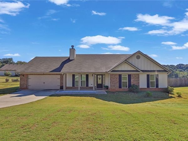 48 Robins Landing, Winder, GA 30084