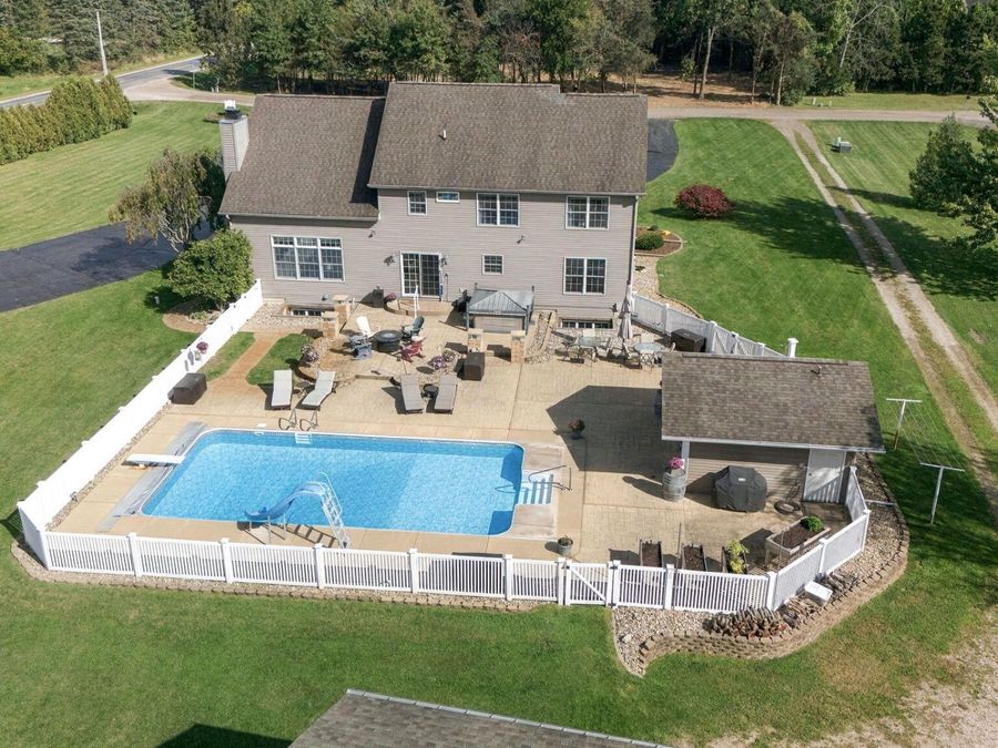Property Image 104