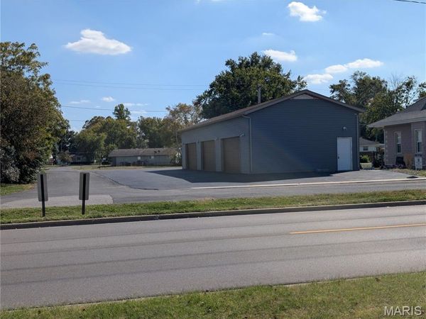106 S Spencer Street, Bethalto, IL 62010