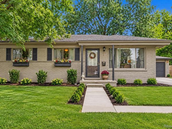 6063 Graper Drive, Waterford Township, Mi 48329