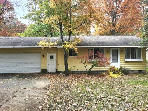206 Chippewa Trail, Prudenville, MI 48651