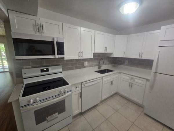 959 SE 2ND Avenue, Unit 210, Deerfield Beach, FL 33441