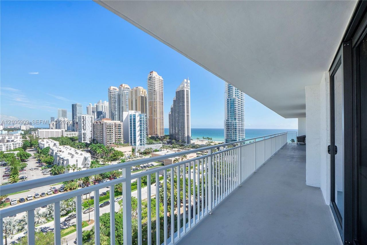 210 174th St, Unit 1610, Sunny Isles Beach, FL 33160 Photo
