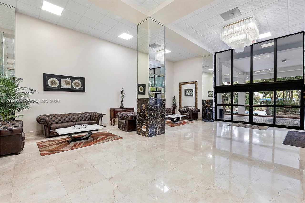 210 174th St, Unit 1610, Sunny Isles Beach, FL 33160 Photo