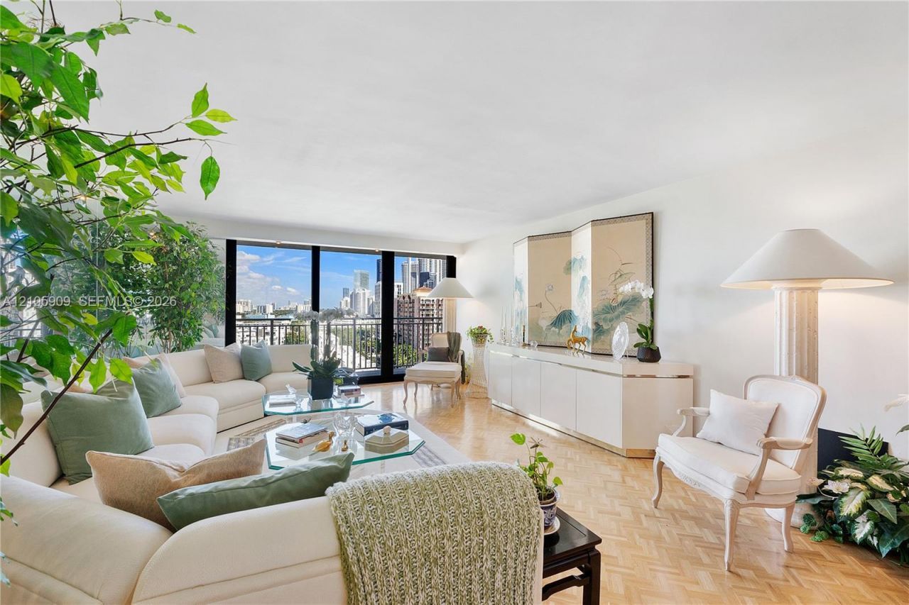 210 174th St, Unit 1610, Sunny Isles Beach, FL 33160 Photo