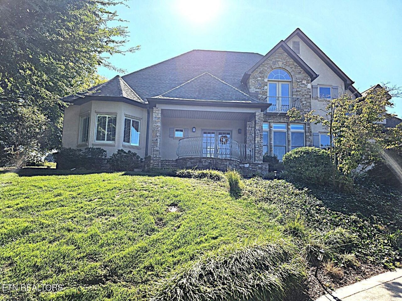 310 Pineberry Drive, Vonore, TN 37885 Main Photo