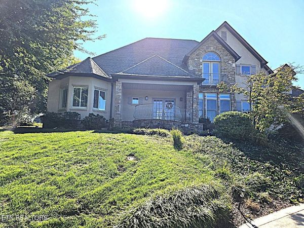 310 Pineberry Drive, Vonore, TN 37885