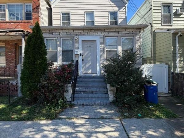 643 S Park St, Elizabeth, NJ 07206