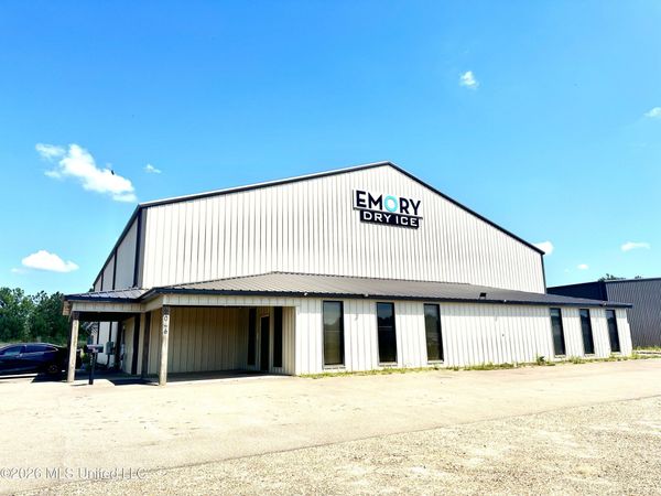 2046 Manufacturers Boulevard, Brookhaven, MS 39601