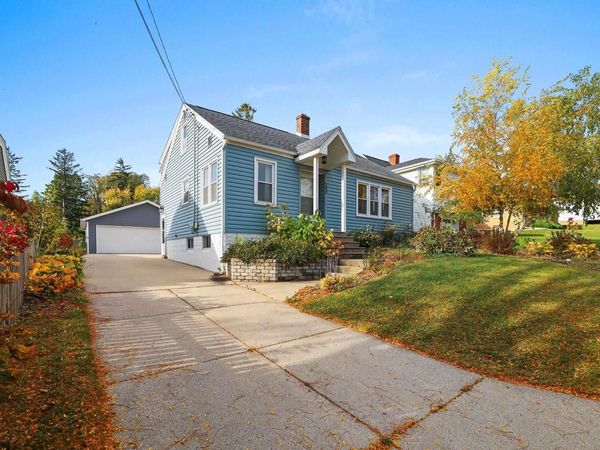 240 E ALLOUEZ AVENUE, Green Bay, WI 54301