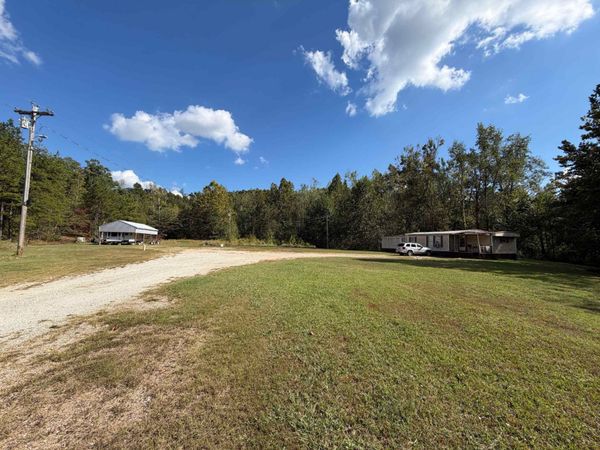 7156 Hwy 128 , Savannah, TN 38372