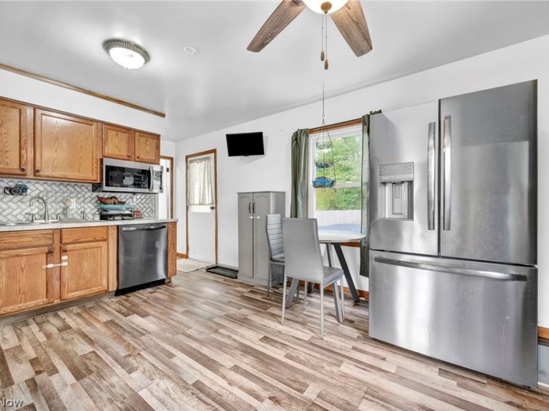 446 Circle Drive, Newton Falls, OH 44444 Photo 11