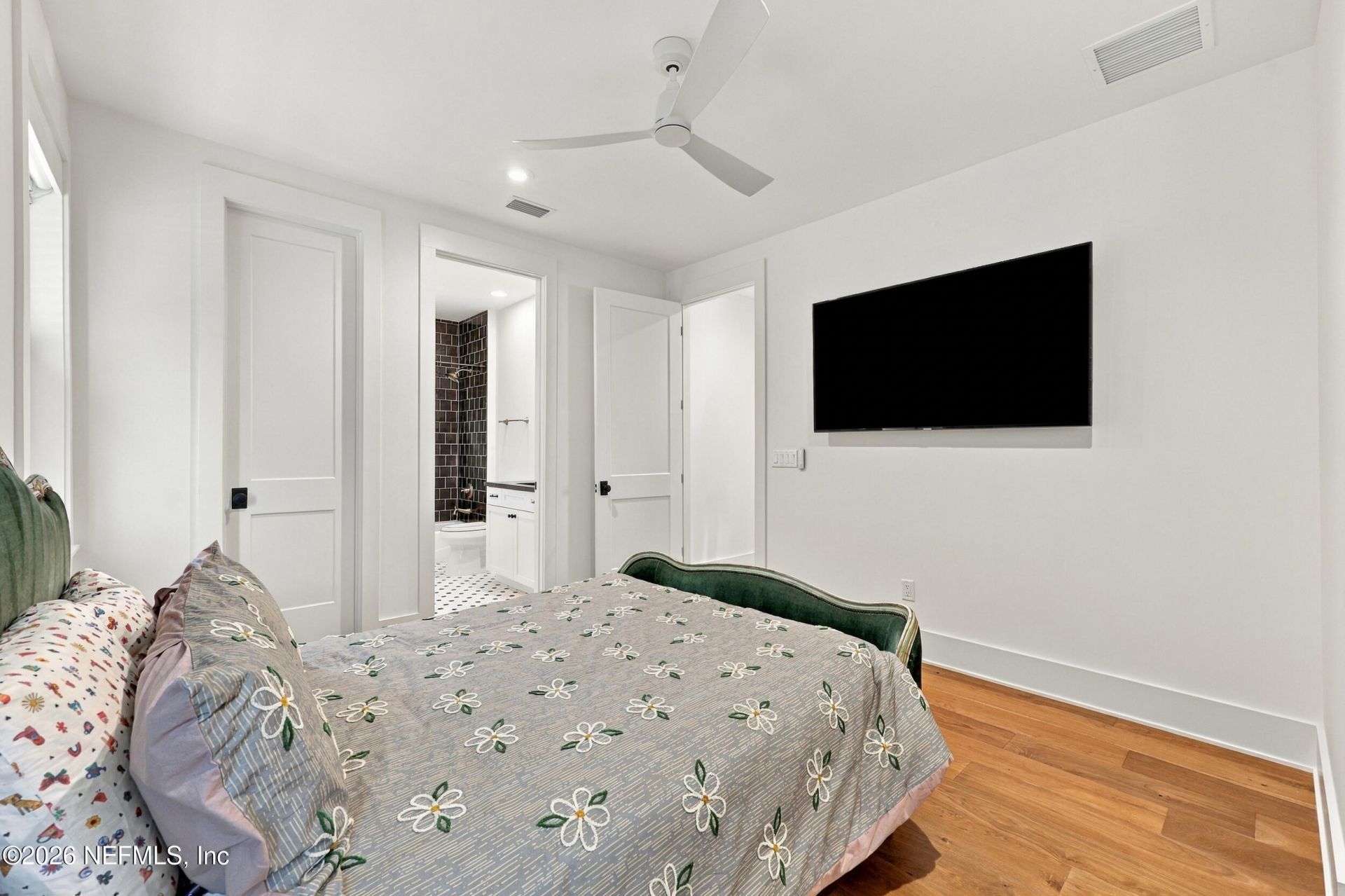 3002 Ocean Drive S, Jacksonville Beach, FL 32250 Photo