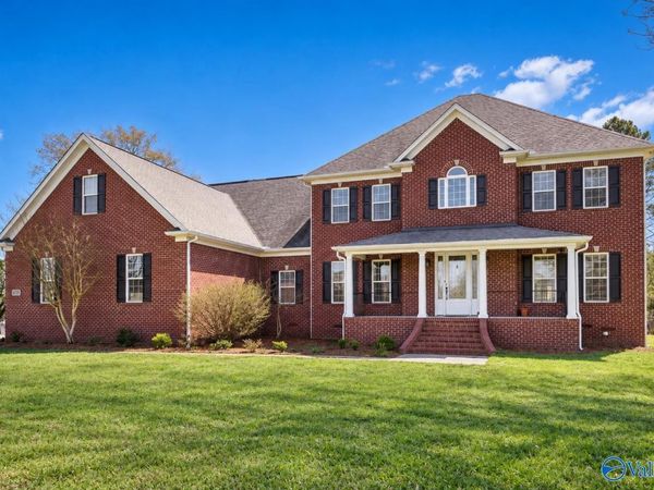 1485 Thompson Falls Road, Guntersville, AL 35976