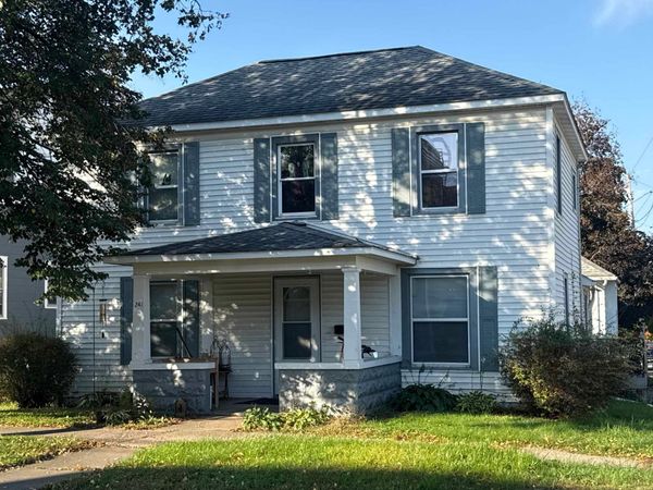 241 N Beaumont Road, Prairie du Chien, WI 53821