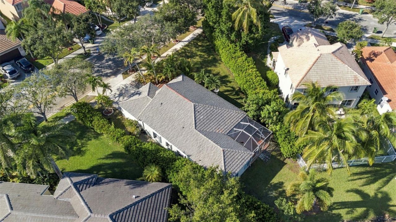 649 Willow Bend Rd, Weston, FL 33327 Photo