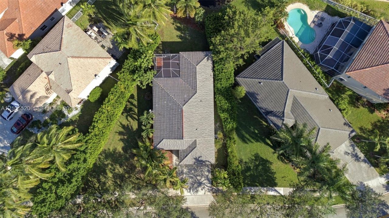 649 Willow Bend Rd, Weston, FL 33327 Photo