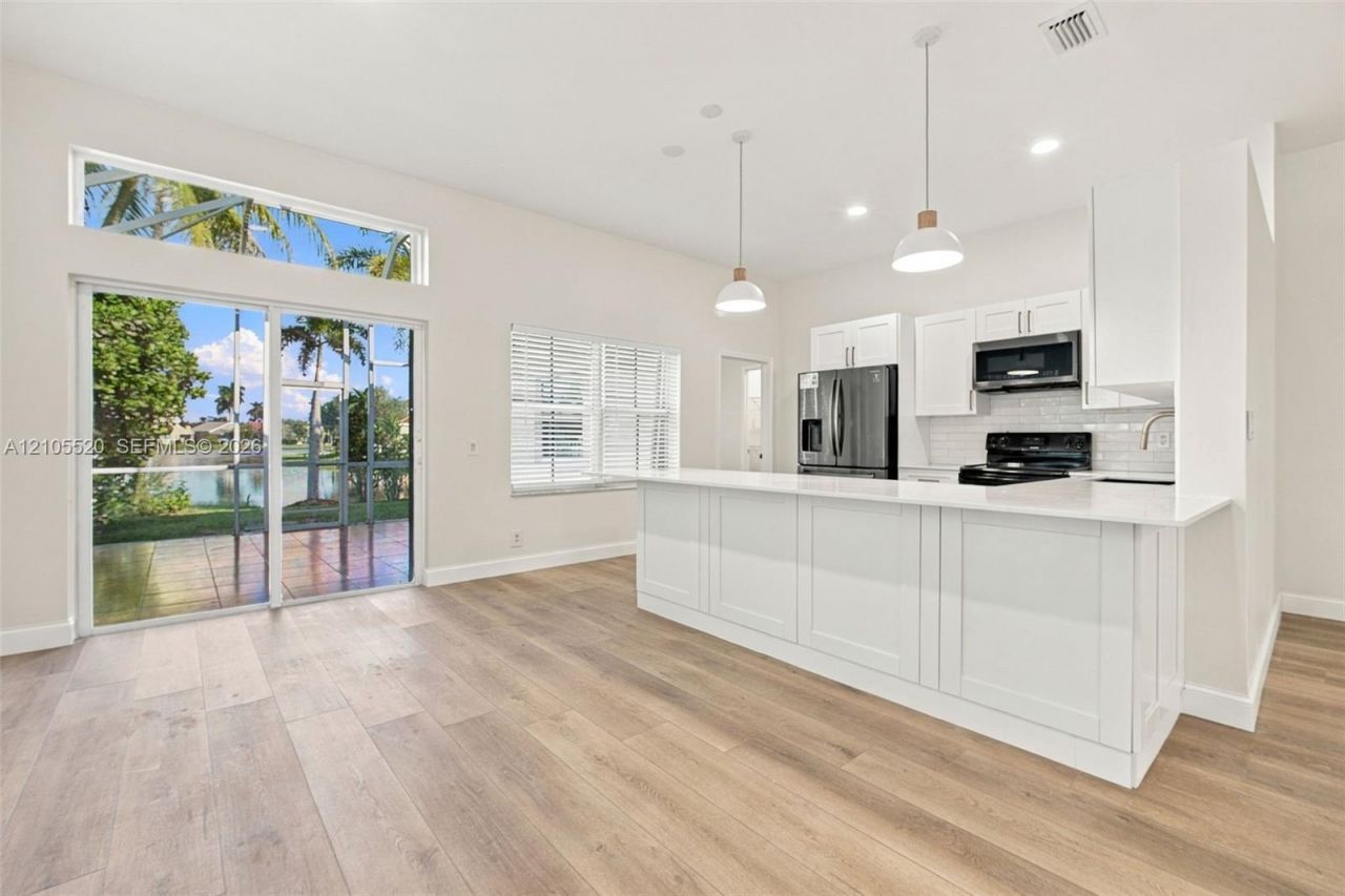 649 Willow Bend Rd, Weston, FL 33327 Photo