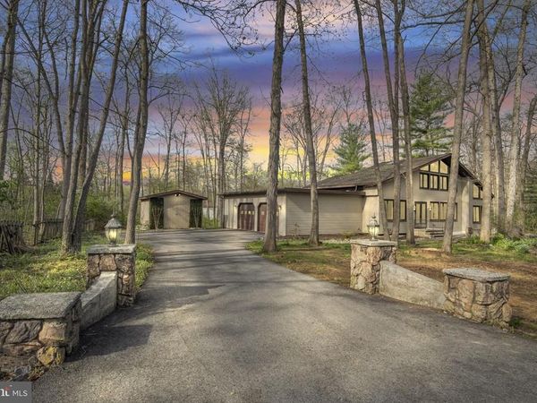 10 LINCOLN DRIVE , EAST BERLIN, PA 17316
