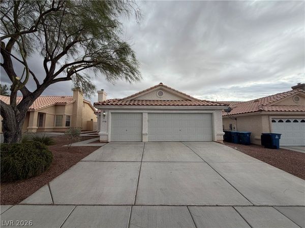 3738 Paria Canyon Street , Las Vegas, NV 89147