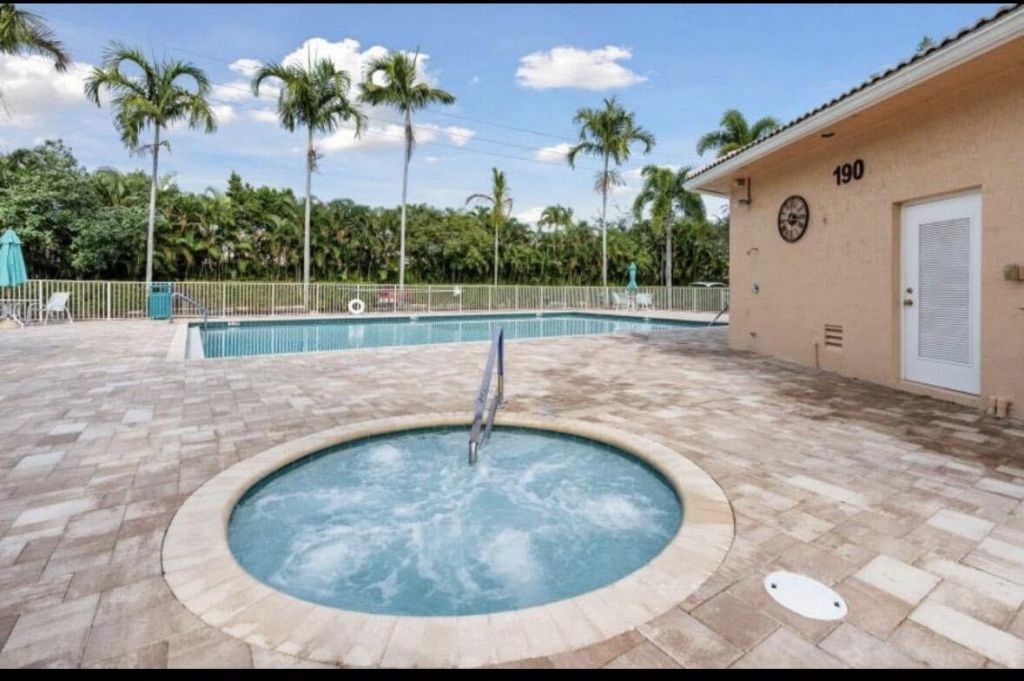 2464 Coral Trace Place, Delray Beach, FL 33445 Photo