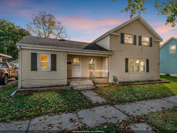 208 N SUPERIOR STREET, De Pere, WI 54115