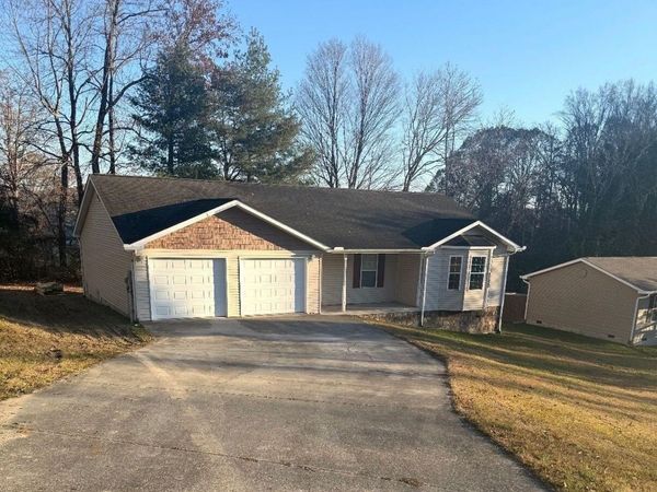 152 Margaret Lane, Jacksboro, TN 37757