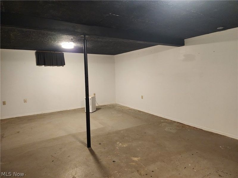 221 Washington Street, Coshocton, OH 43812 Photo 33