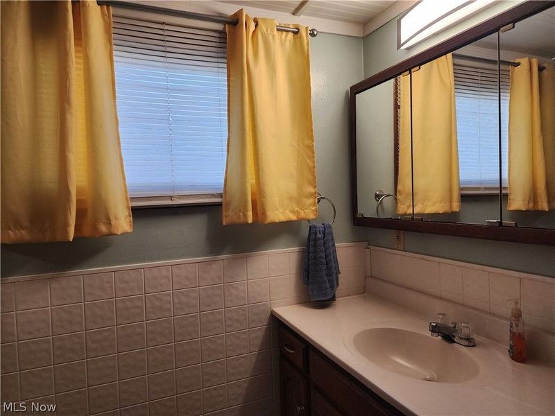 221 Washington Street, Coshocton, OH 43812 Photo 7