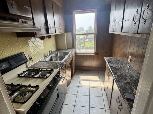 328 Sawyer Street, Unit 3, New Bedford, MA 02746