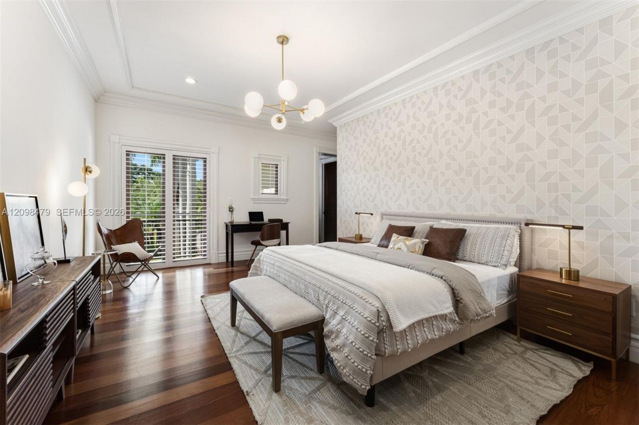 6645 SW 102nd St, Pinecrest, FL 33156 Photo