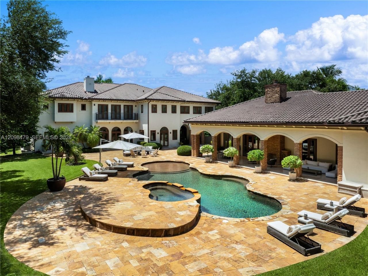 6645 SW 102nd St, Pinecrest, FL 33156 Photo