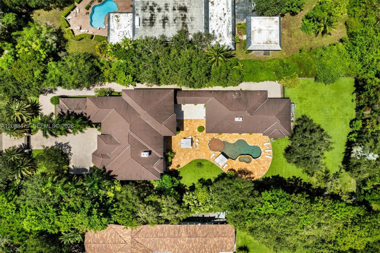 6645 SW 102nd St, Pinecrest, FL 33156 Photo