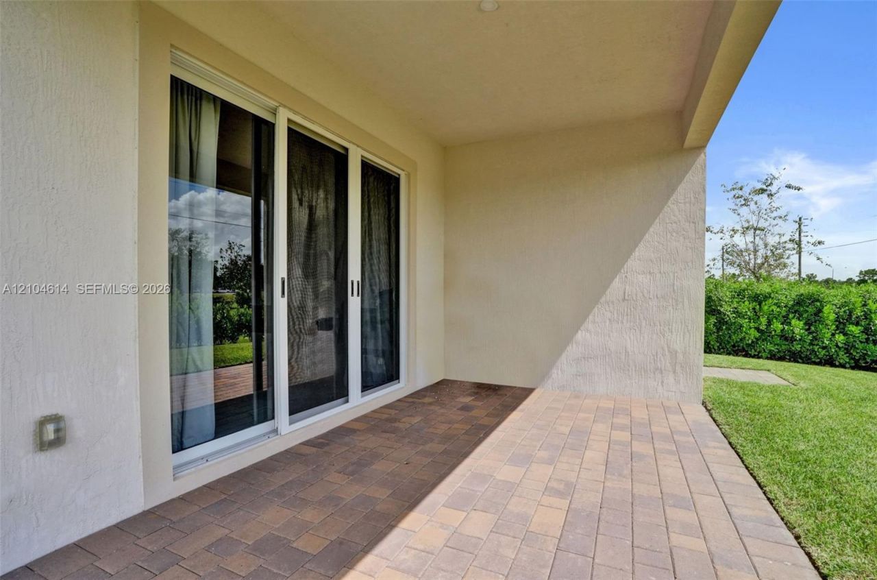 12240 SW 44th Ct , Davie, FL 33330 Photo