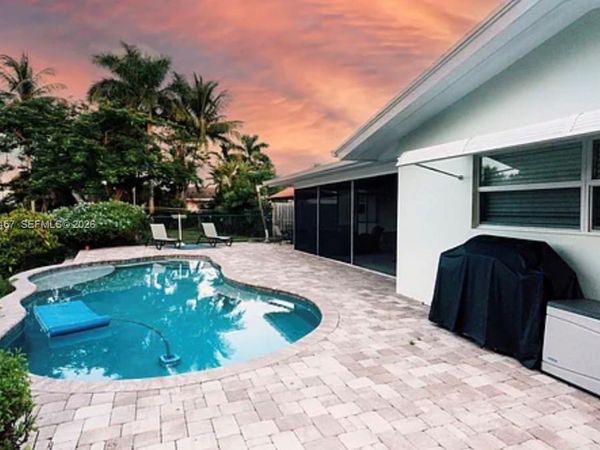 1083 SW 25th Ave , Boynton Beach, FL 33426