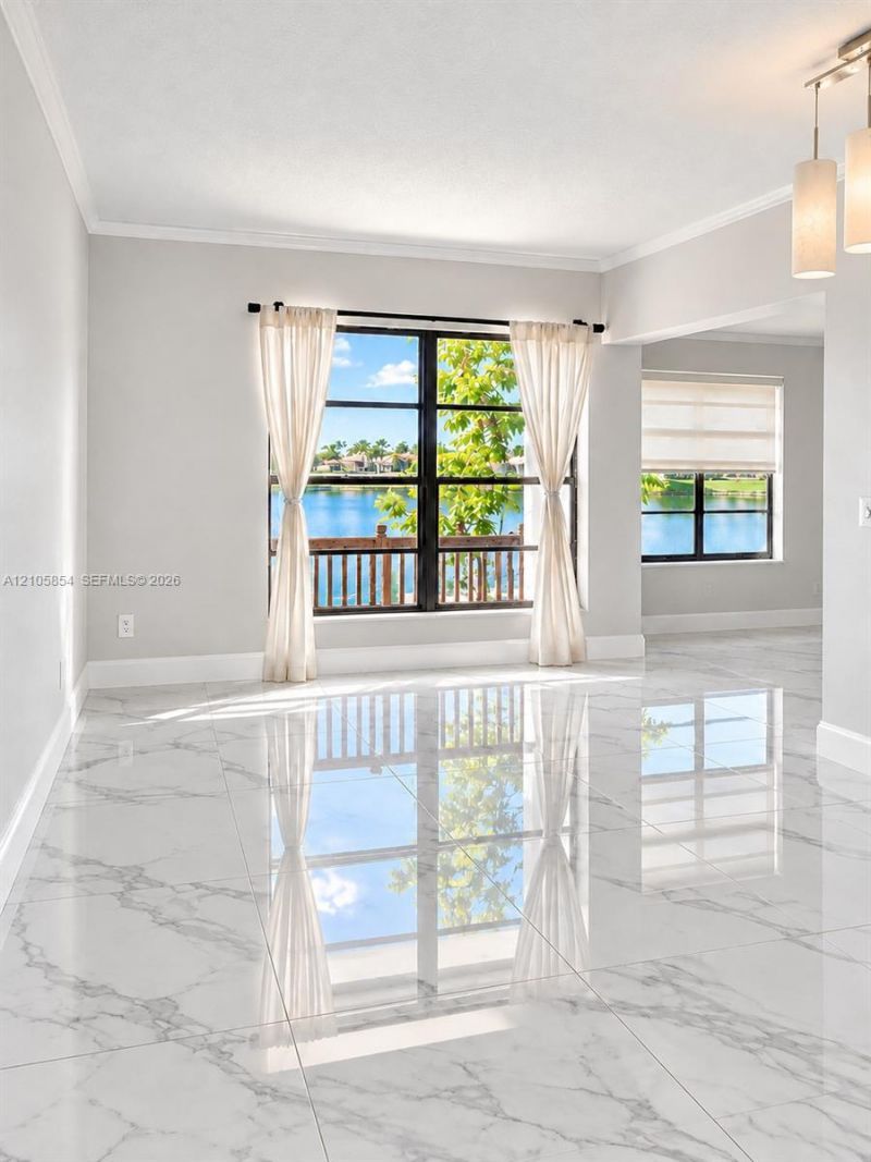 454 NW 97th Pl , Miami, FL 33172 Photo