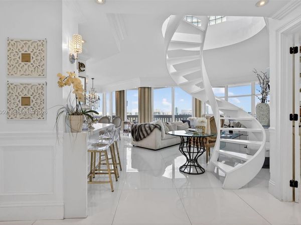 1000 Island Blvd , Unit PH9, Aventura, FL 33160