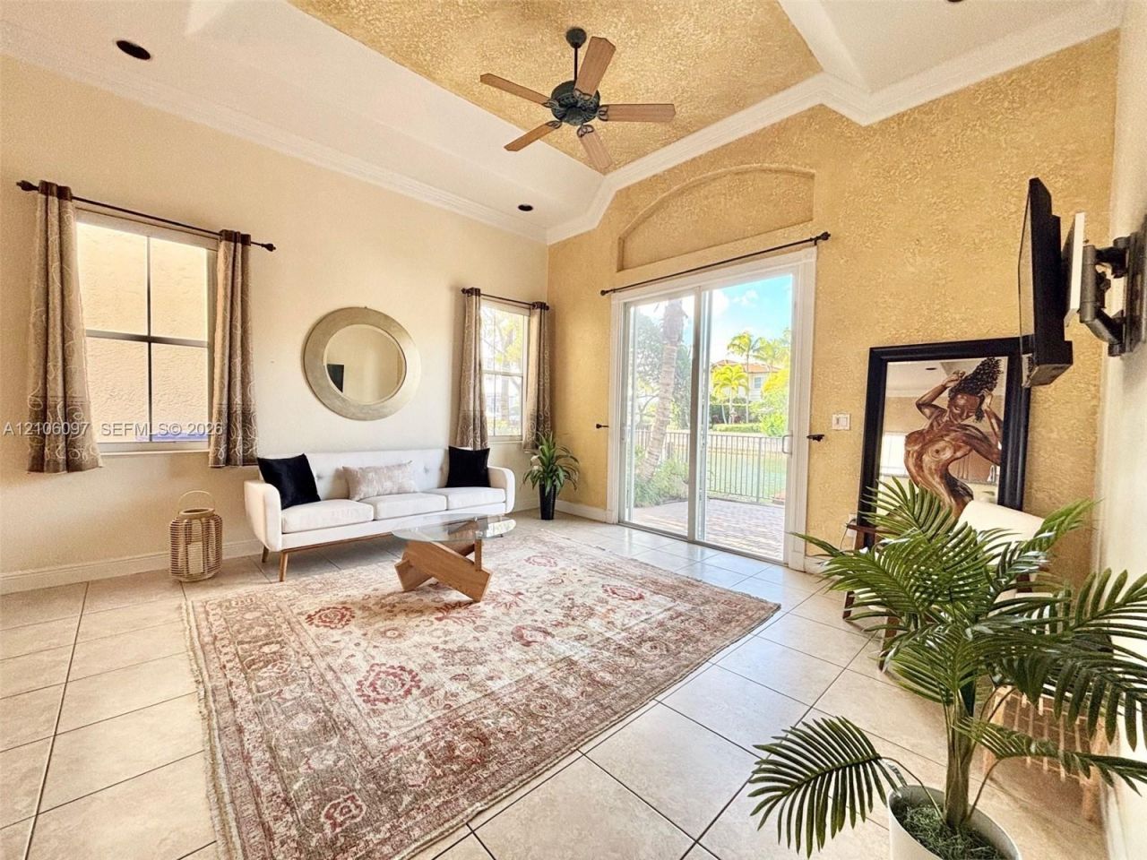 1141 Waterside Ln , Hollywood, FL 33019 Photo