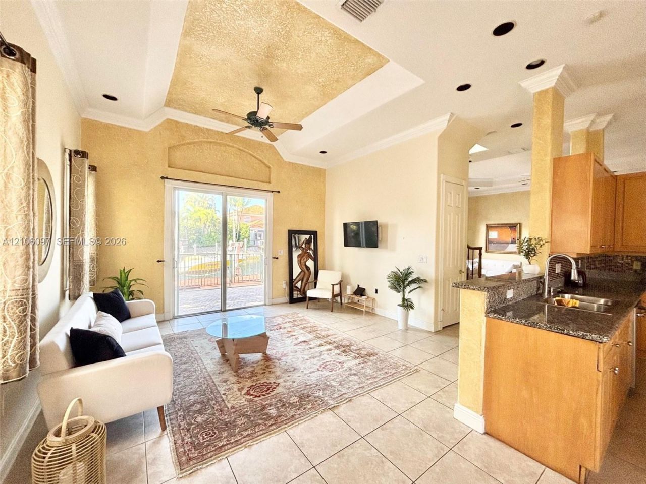 1141 Waterside Ln , Hollywood, FL 33019 Photo