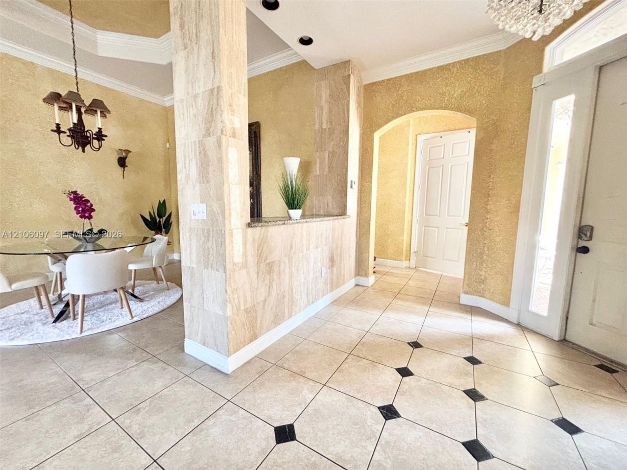 1141 Waterside Ln , Hollywood, FL 33019 Photo