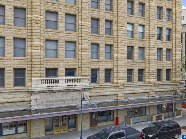 100 N 12Th Street, Unit 901, Lincoln, NE 68508