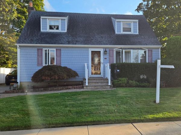 2 Gateway , Farmingdale, NY 11735